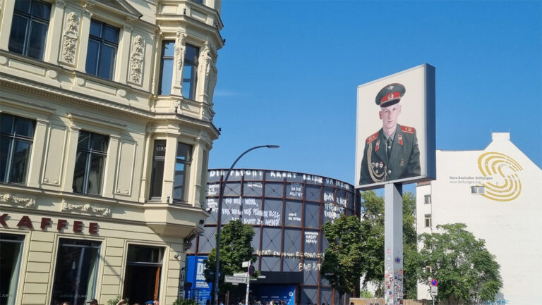 Checkpoint Charlie Berlin